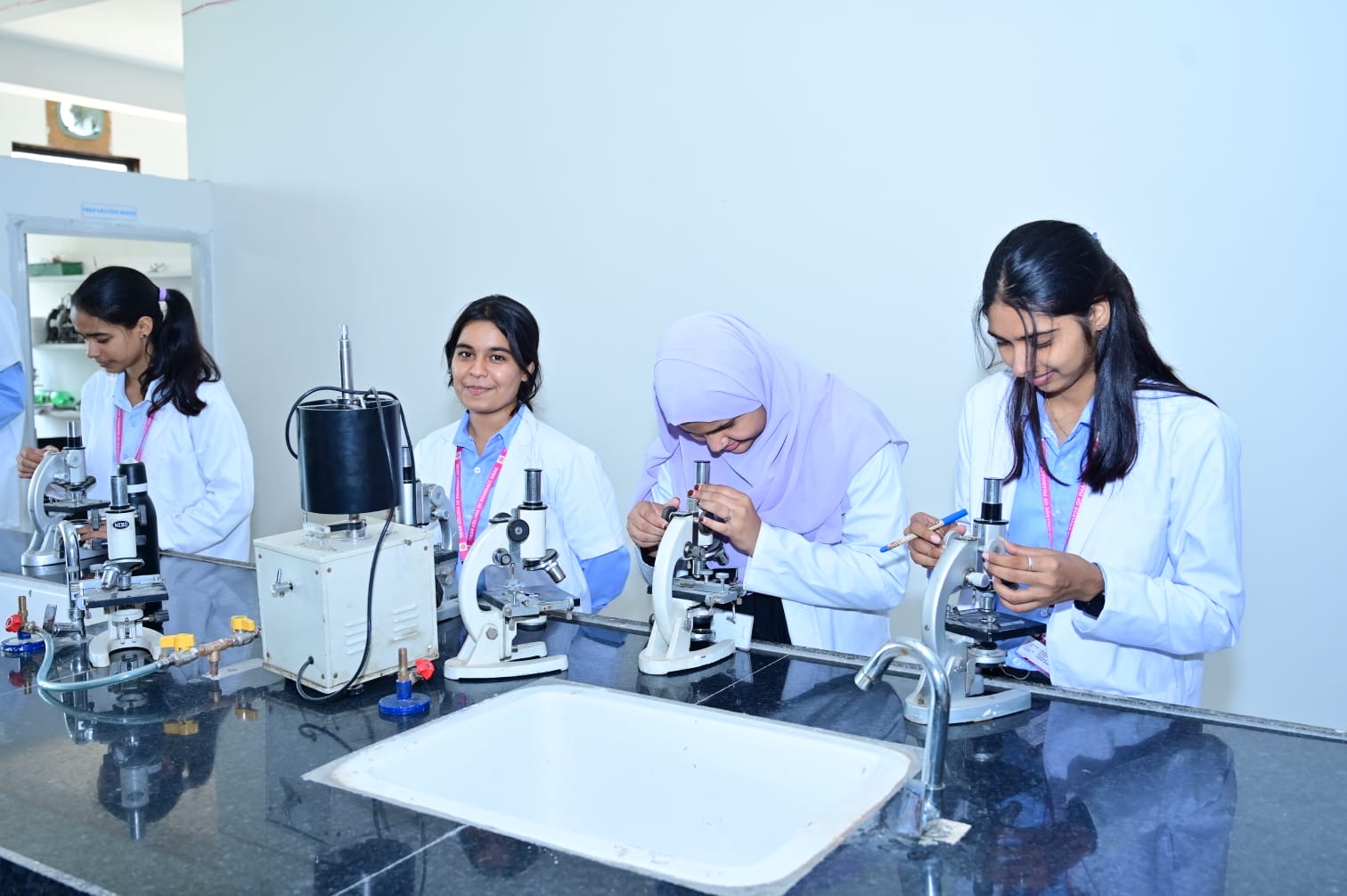 Paramedical learning environment at MGGC Sikar